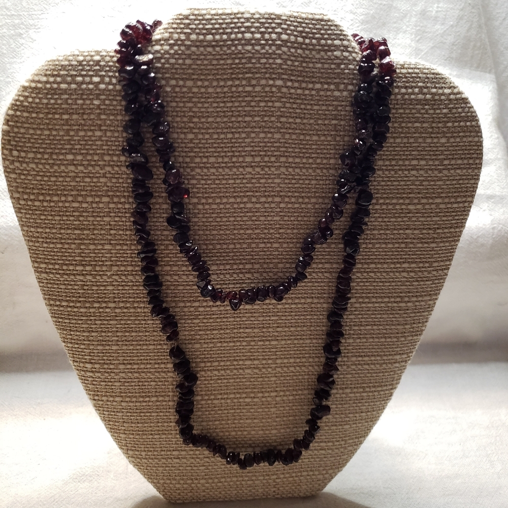 Beautiful And Elegant Natural Garnet Necklace